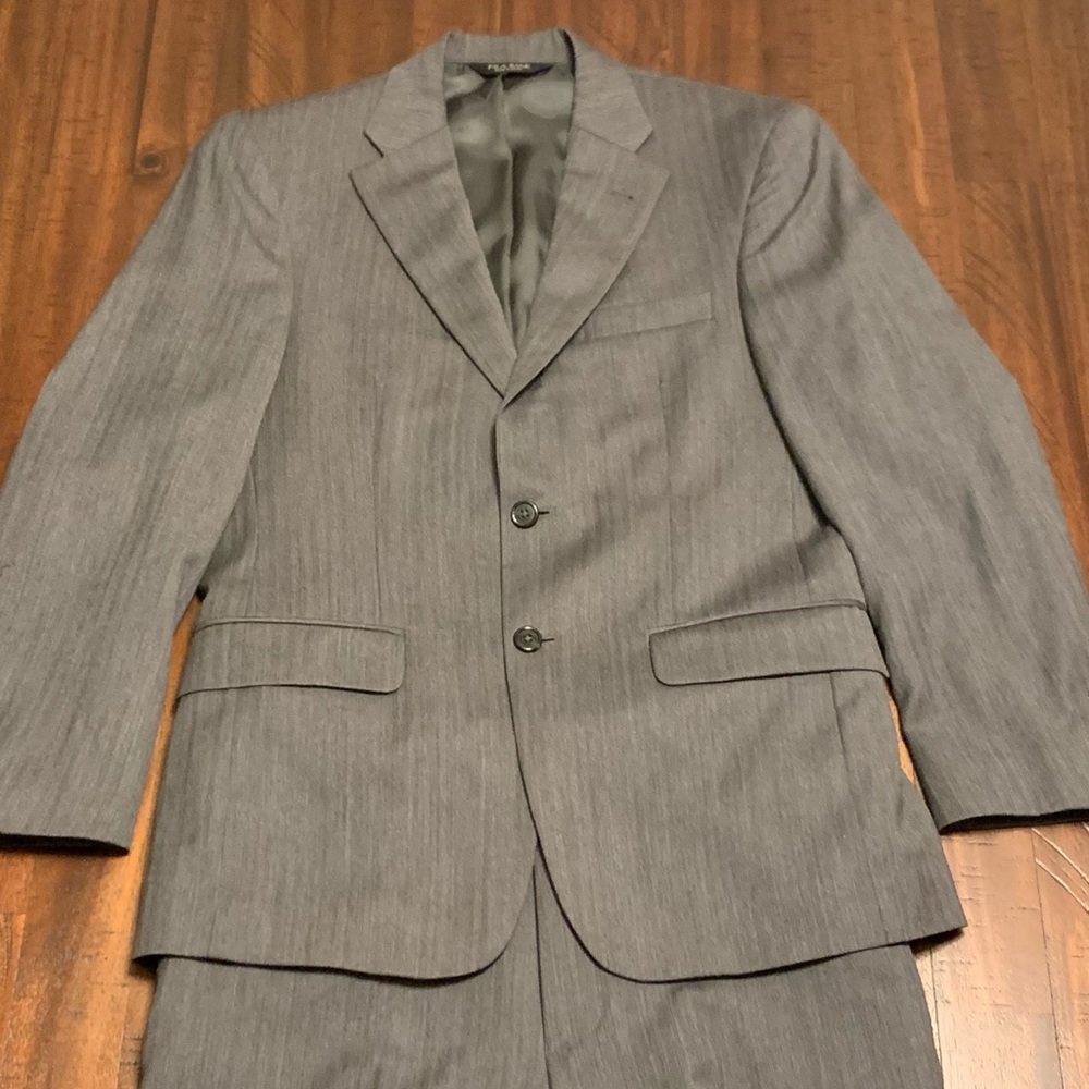 SIGNATURE COLLECTION TAILORED FIT SUIT